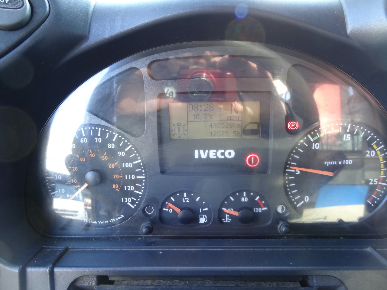 Iveco Trakker AD340T41 8X4 Kipper Kran Palfinger 23002 - Nosturiauto, Kippiauto kuorma-auto: kuva Iveco Trakker AD340T41 8X4 Kipper Kran Palfinger 23002 - Nosturiauto, Kippiauto kuorma-auto Iveco Trakker AD340T41 8X4 Kipper Kran Palfinger 23002 - Nosturiauto, Kippiauto kuorma-auto: kuva Iveco Trakker AD340T41 8X4 Kipper Kran Palfinger 23002 - Nosturiauto, Kippiauto kuorma-auto