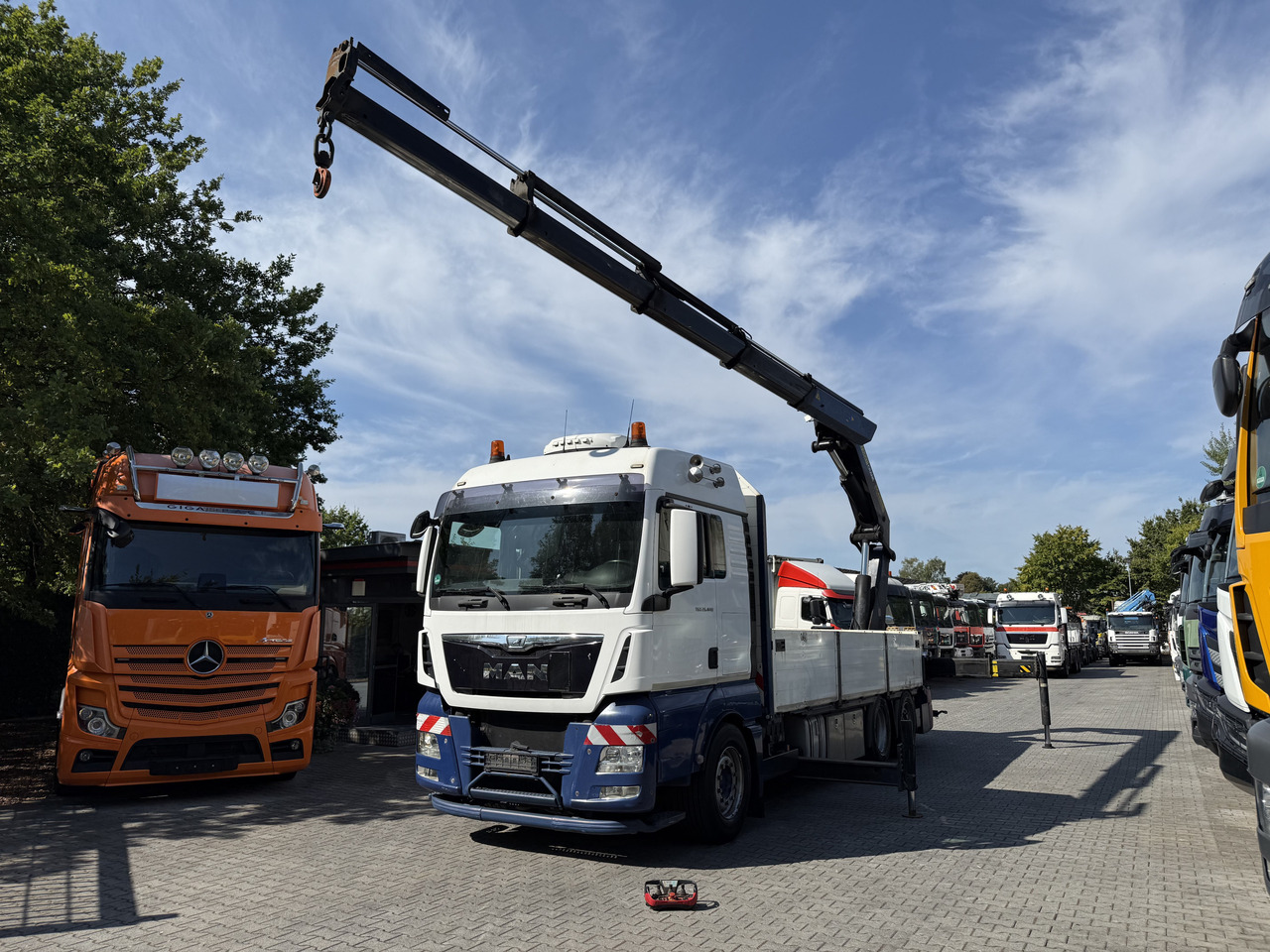 MAN TGX 26.440 6X2 Palfinger PK42502 - Nosturiauto, Lava-kuorma-auto: kuva MAN TGX 26.440 6X2 Palfinger PK42502 - Nosturiauto, Lava-kuorma-auto MAN TGX 26.440 6X2 Palfinger PK42502 - Nosturiauto, Lava-kuorma-auto: kuva MAN TGX 26.440 6X2 Palfinger PK42502 - Nosturiauto, Lava-kuorma-auto