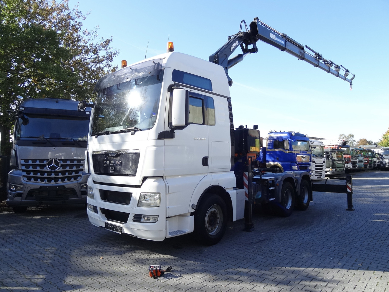 MAN TGX 33.480 6X4 Kran MKG 381 bis 20 Meter - Nosturiauto, Vetopöytäauto: kuva MAN TGX 33.480 6X4 Kran MKG 381 bis 20 Meter - Nosturiauto, Vetopöytäauto MAN TGX 33.480 6X4 Kran MKG 381 bis 20 Meter - Nosturiauto, Vetopöytäauto: kuva MAN TGX 33.480 6X4 Kran MKG 381 bis 20 Meter - Nosturiauto, Vetopöytäauto