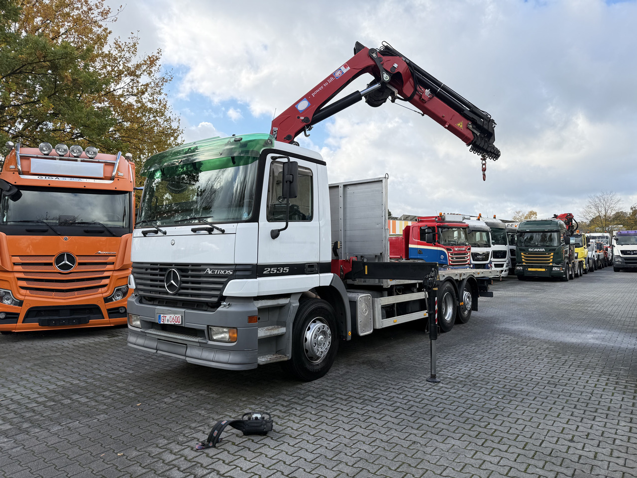 Mercedes-Benz Actros 2535 6X2 HMF 2420 bis 25 Meter - Lava-kuorma-auto, Nosturiauto: kuva Mercedes-Benz Actros 2535 6X2 HMF 2420 bis 25 Meter - Lava-kuorma-auto, Nosturiauto Mercedes-Benz Actros 2535 6X2 HMF 2420 bis 25 Meter - Lava-kuorma-auto, Nosturiauto: kuva Mercedes-Benz Actros 2535 6X2 HMF 2420 bis 25 Meter - Lava-kuorma-auto, Nosturiauto