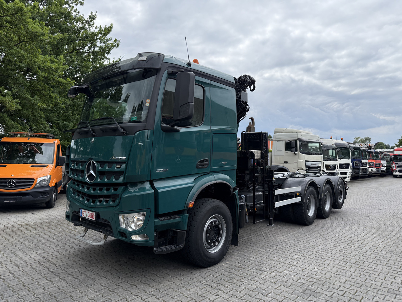 Mercedes-Benz Arocs 3251 8X4 Haken mit Kran HMF 2620 K5 - Koukkulava kuorma-auto, Nosturiauto: kuva Mercedes-Benz Arocs 3251 8X4 Haken mit Kran HMF 2620 K5 - Koukkulava kuorma-auto, Nosturiauto Mercedes-Benz Arocs 3251 8X4 Haken mit Kran HMF 2620 K5 - Koukkulava kuorma-auto, Nosturiauto: kuva Mercedes-Benz Arocs 3251 8X4 Haken mit Kran HMF 2620 K5 - Koukkulava kuorma-auto, Nosturiauto