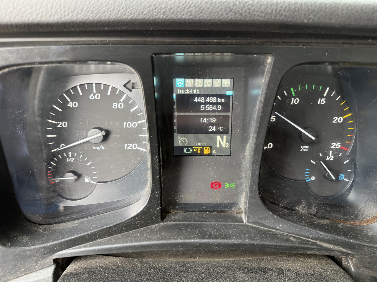 Mercedes-Benz Arocs 3251 8X4 Haken mit Kran HMF 2620 K5 - Koukkulava kuorma-auto, Nosturiauto: kuva Mercedes-Benz Arocs 3251 8X4 Haken mit Kran HMF 2620 K5 - Koukkulava kuorma-auto, Nosturiauto Mercedes-Benz Arocs 3251 8X4 Haken mit Kran HMF 2620 K5 - Koukkulava kuorma-auto, Nosturiauto: kuva Mercedes-Benz Arocs 3251 8X4 Haken mit Kran HMF 2620 K5 - Koukkulava kuorma-auto, Nosturiauto