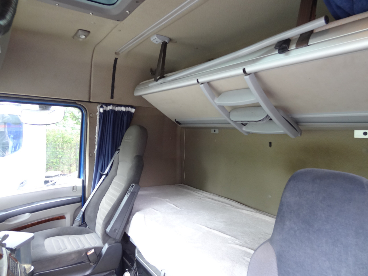 Vetopöytäauto Daf XF105 460 6X2 Kran Palfinger 34002: kuva Vetopöytäauto Daf XF105 460 6X2 Kran Palfinger 34002