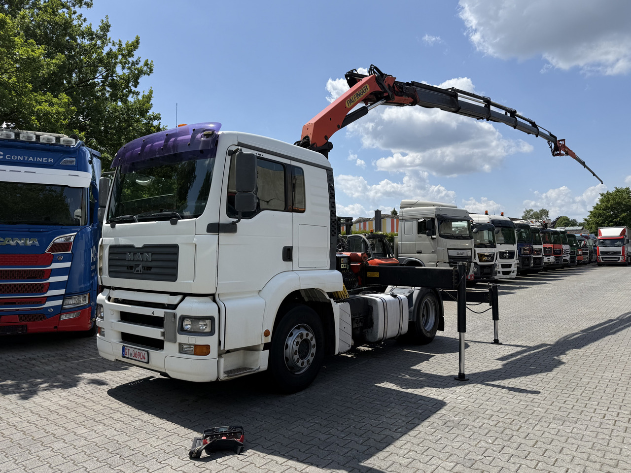 MAN TGA 18.430 Kran Palfinger 16502 bis 26.5 Meter - Vetopöytäauto: kuva MAN TGA 18.430 Kran Palfinger 16502 bis 26.5 Meter - Vetopöytäauto MAN TGA 18.430 Kran Palfinger 16502 bis 26.5 Meter - Vetopöytäauto: kuva MAN TGA 18.430 Kran Palfinger 16502 bis 26.5 Meter - Vetopöytäauto