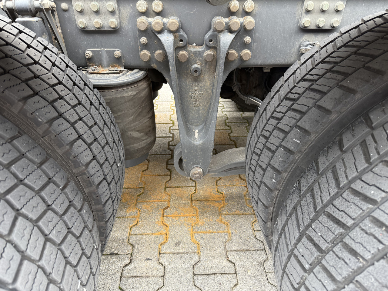 Scania R450 8X4 Kran Fassi F660 bis 34 Meter - Vetopöytäauto: kuva Scania R450 8X4 Kran Fassi F660 bis 34 Meter - Vetopöytäauto Scania R450 8X4 Kran Fassi F660 bis 34 Meter - Vetopöytäauto: kuva Scania R450 8X4 Kran Fassi F660 bis 34 Meter - Vetopöytäauto