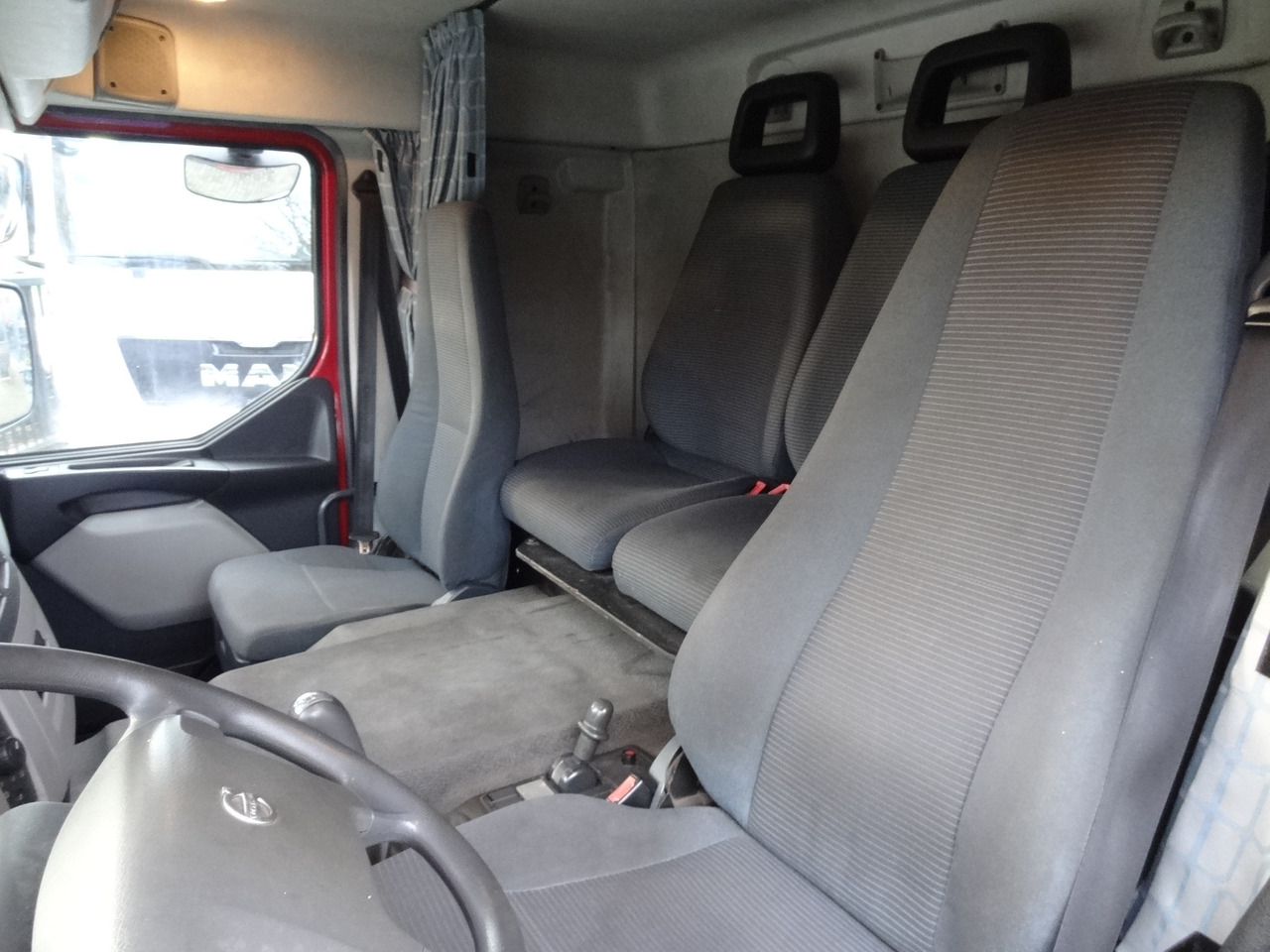 Volvo FE320 Fahrschule/ driving school - Vetopöytäauto: kuva Volvo FE320 Fahrschule/ driving school - Vetopöytäauto Volvo FE320 Fahrschule/ driving school - Vetopöytäauto: kuva Volvo FE320 Fahrschule/ driving school - Vetopöytäauto