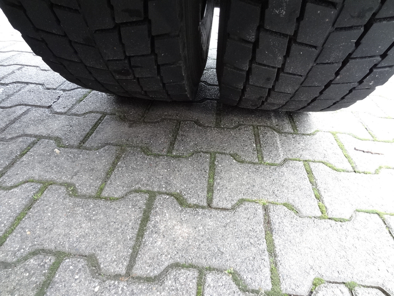 Volvo FE320 Fahrschule/ driving school - Vetopöytäauto: kuva Volvo FE320 Fahrschule/ driving school - Vetopöytäauto Volvo FE320 Fahrschule/ driving school - Vetopöytäauto: kuva Volvo FE320 Fahrschule/ driving school - Vetopöytäauto