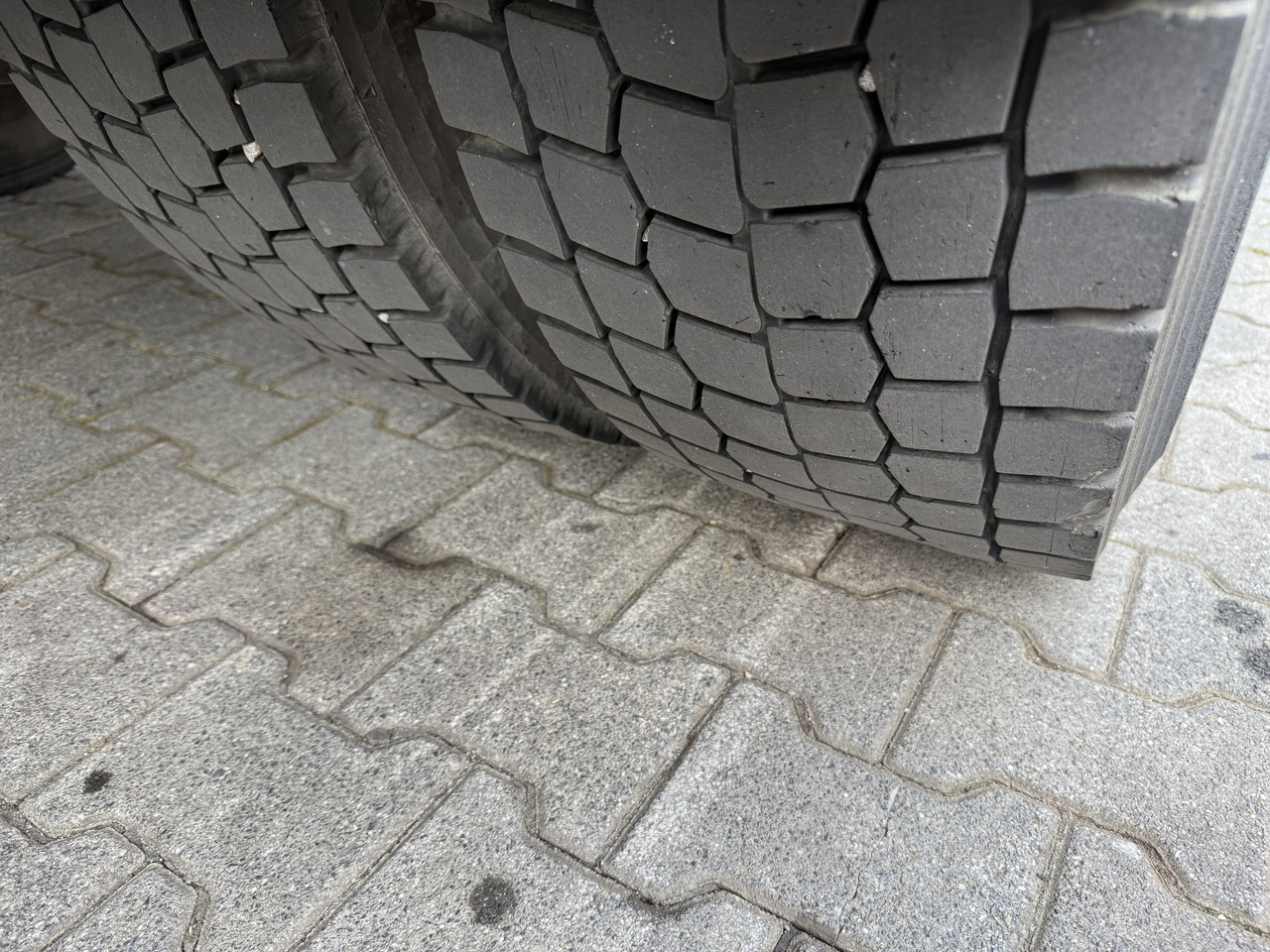 Volvo FL250.18 Carrier Supra 850Mt - Refrigeraattori kuorma-auto: kuva Volvo FL250.18 Carrier Supra 850Mt - Refrigeraattori kuorma-auto Volvo FL250.18 Carrier Supra 850Mt - Refrigeraattori kuorma-auto: kuva Volvo FL250.18 Carrier Supra 850Mt - Refrigeraattori kuorma-auto