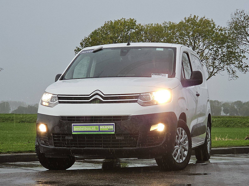 Citroën Berlingo 1.2 L1 Benzine Automaat! - Jakeluauto: kuva Citroën Berlingo 1.2 L1 Benzine Automaat! - Jakeluauto Citroën Berlingo 1.2 L1 Benzine Automaat! - Jakeluauto: kuva Citroën Berlingo 1.2 L1 Benzine Automaat! - Jakeluauto