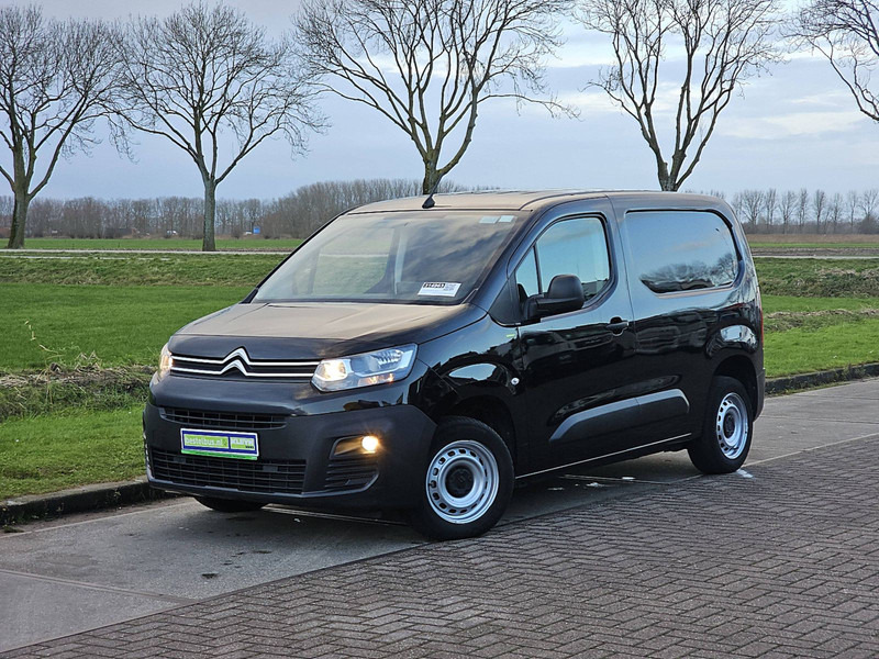 Citroën Berlingo 1.5 L1 Navi Euro6 NAP! - Jakeluauto: kuva Citroën Berlingo 1.5 L1 Navi Euro6 NAP! - Jakeluauto Citroën Berlingo 1.5 L1 Navi Euro6 NAP! - Jakeluauto: kuva Citroën Berlingo 1.5 L1 Navi Euro6 NAP! - Jakeluauto