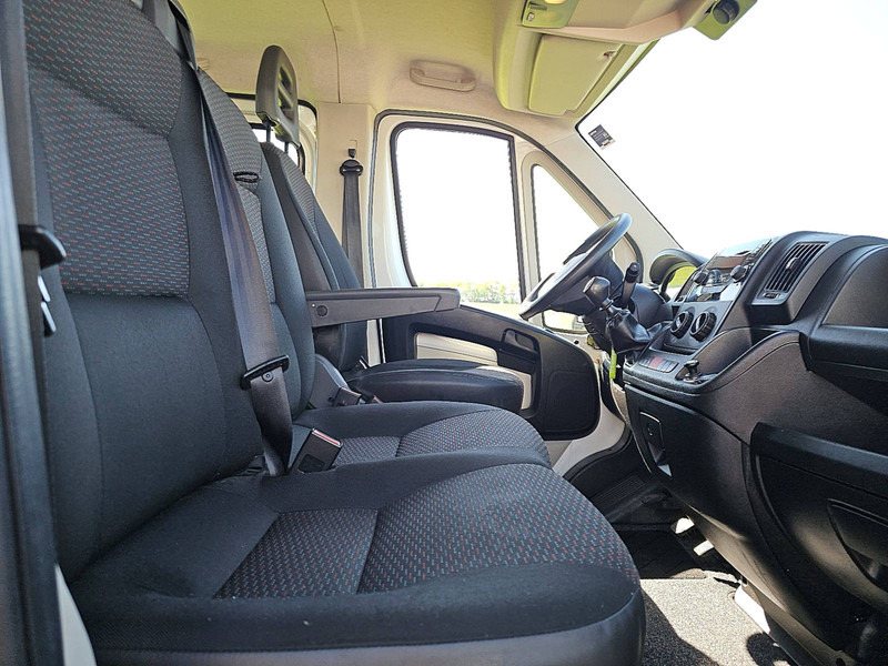 Avolava pakettiauto Citroën Jumper 2.0 DC 6pers EURO6: kuva Avolava pakettiauto Citroën Jumper 2.0 DC 6pers EURO6 Avolava pakettiauto Citroën Jumper 2.0 DC 6pers EURO6: kuva Avolava pakettiauto Citroën Jumper 2.0 DC 6pers EURO6