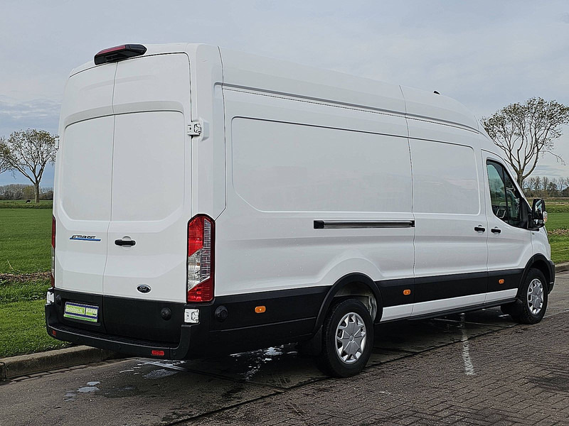 Ford E-Transit  L4H3 Maxi 68kWh! - Pakettiauto, Sähköpakettiauto: kuva Ford E-Transit  L4H3 Maxi 68kWh! - Pakettiauto, Sähköpakettiauto Ford E-Transit  L4H3 Maxi 68kWh! - Pakettiauto, Sähköpakettiauto: kuva Ford E-Transit  L4H3 Maxi 68kWh! - Pakettiauto, Sähköpakettiauto