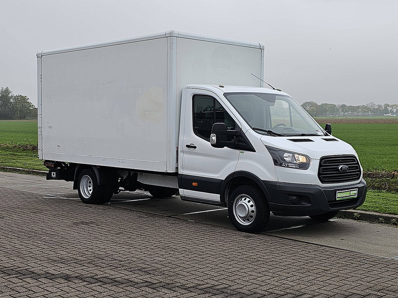 Ford Transit 2.0 - Jakeluauto: kuva Ford Transit 2.0 - Jakeluauto Ford Transit 2.0 - Jakeluauto: kuva Ford Transit 2.0 - Jakeluauto