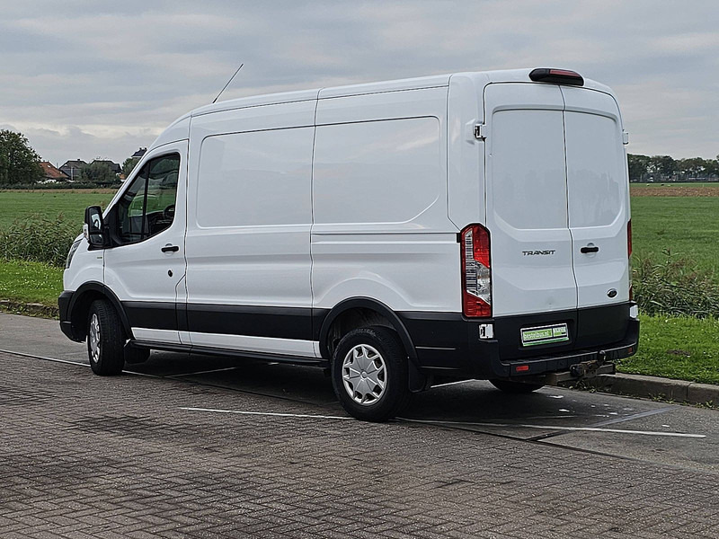 Pakettiauto Ford Transit 2.0 TDCI 130 L2H2: kuva Pakettiauto Ford Transit 2.0 TDCI 130 L2H2