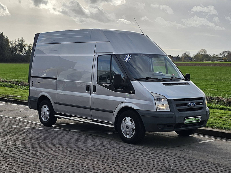 Ford Transit 2.2 TDCI - Pieni pakettiauto: kuva Ford Transit 2.2 TDCI - Pieni pakettiauto Ford Transit 2.2 TDCI - Pieni pakettiauto: kuva Ford Transit 2.2 TDCI - Pieni pakettiauto