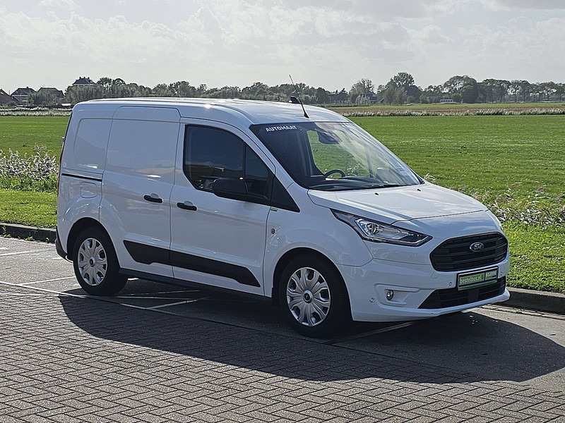Ford Transit Connect 1.5 L1 Trekhaak Navi - Jakeluauto: kuva Ford Transit Connect 1.5 L1 Trekhaak Navi - Jakeluauto Ford Transit Connect 1.5 L1 Trekhaak Navi - Jakeluauto: kuva Ford Transit Connect 1.5 L1 Trekhaak Navi - Jakeluauto