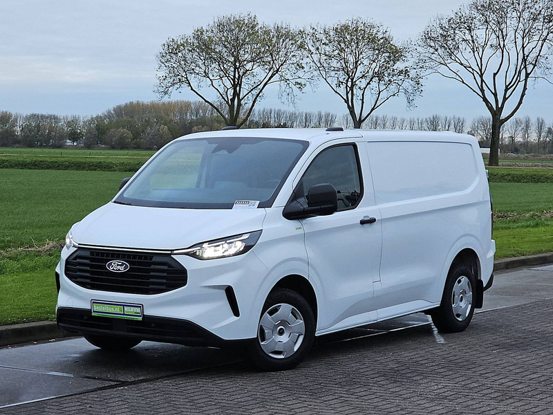 Ford Transit Custom 2.0 L1H1 Navi Euro6 AC! - Pieni pakettiauto: kuva Ford Transit Custom 2.0 L1H1 Navi Euro6 AC! - Pieni pakettiauto Ford Transit Custom 2.0 L1H1 Navi Euro6 AC! - Pieni pakettiauto: kuva Ford Transit Custom 2.0 L1H1 Navi Euro6 AC! - Pieni pakettiauto