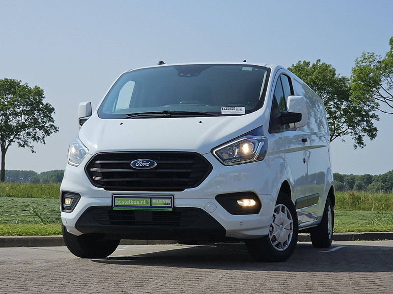 Ford Transit Custom 2.0 L2H1 Navi Euro6 AC! - Pieni pakettiauto: kuva Ford Transit Custom 2.0 L2H1 Navi Euro6 AC! - Pieni pakettiauto Ford Transit Custom 2.0 L2H1 Navi Euro6 AC! - Pieni pakettiauto: kuva Ford Transit Custom 2.0 L2H1 Navi Euro6 AC! - Pieni pakettiauto