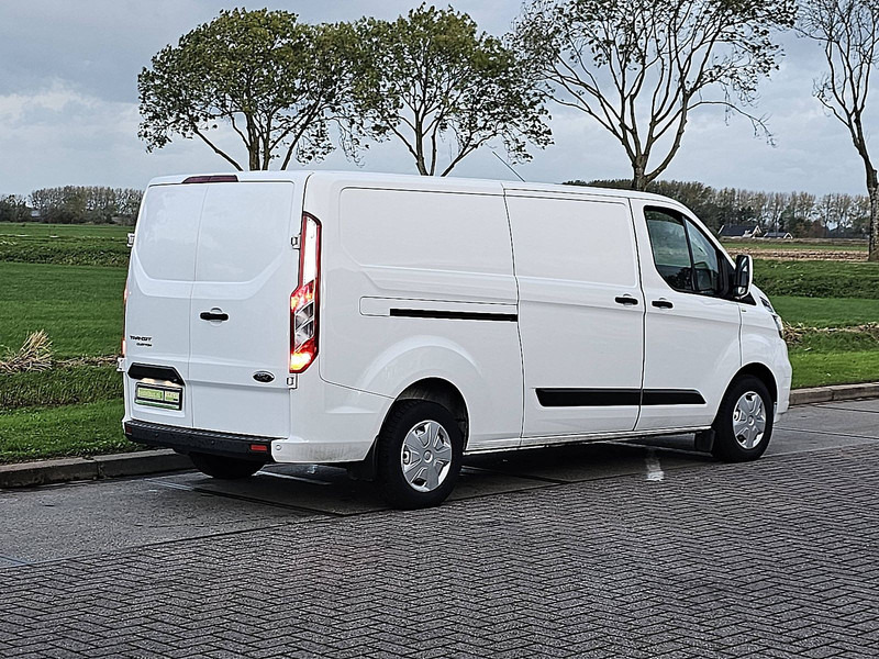 Ford Transit Custom 2.0 L2H1 Navi Euro6 - Pieni pakettiauto: kuva Ford Transit Custom 2.0 L2H1 Navi Euro6 - Pieni pakettiauto Ford Transit Custom 2.0 L2H1 Navi Euro6 - Pieni pakettiauto: kuva Ford Transit Custom 2.0 L2H1 Navi Euro6 - Pieni pakettiauto