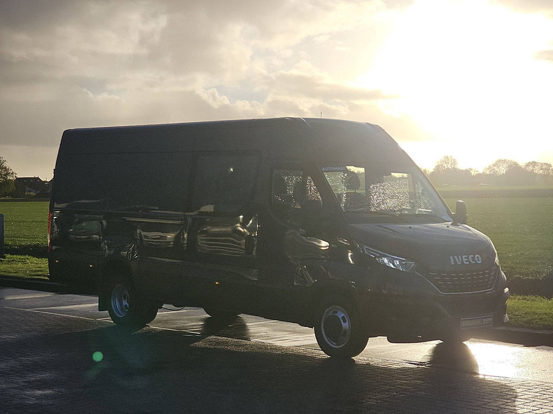 Iveco Daily 35 C 3.0ltr DC EURO6 - Pakettiauto: kuva Iveco Daily 35 C 3.0ltr DC EURO6 - Pakettiauto Iveco Daily 35 C 3.0ltr DC EURO6 - Pakettiauto: kuva Iveco Daily 35 C 3.0ltr DC EURO6 - Pakettiauto