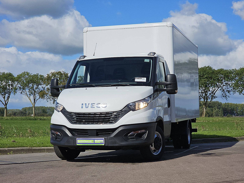 Iveco Daily 35C16 Bakwagen Laadklep - Jakeluauto: kuva Iveco Daily 35C16 Bakwagen Laadklep - Jakeluauto Iveco Daily 35C16 Bakwagen Laadklep - Jakeluauto: kuva Iveco Daily 35C16 Bakwagen Laadklep - Jakeluauto