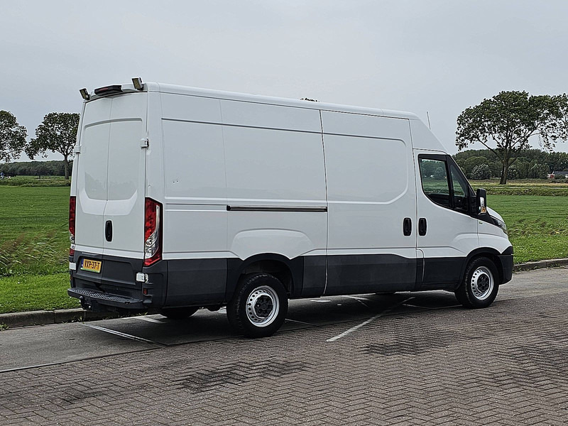 Iveco Daily 35S14 L2H2 Airco Euro6! - Pakettiauto: kuva Iveco Daily 35S14 L2H2 Airco Euro6! - Pakettiauto Iveco Daily 35S14 L2H2 Airco Euro6! - Pakettiauto: kuva Iveco Daily 35S14 L2H2 Airco Euro6! - Pakettiauto