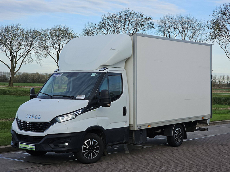Iveco Daily 35S16 Bakwagen Laadklep! - Jakeluauto: kuva Iveco Daily 35S16 Bakwagen Laadklep! - Jakeluauto Iveco Daily 35S16 Bakwagen Laadklep! - Jakeluauto: kuva Iveco Daily 35S16 Bakwagen Laadklep! - Jakeluauto
