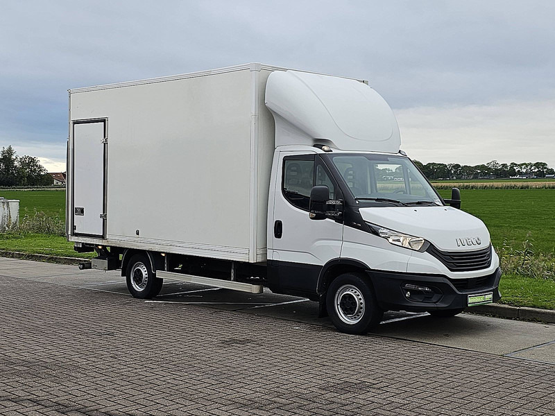 Iveco Daily 35S18 Bakwagen Laadklep! - Jakeluauto: kuva Iveco Daily 35S18 Bakwagen Laadklep! - Jakeluauto Iveco Daily 35S18 Bakwagen Laadklep! - Jakeluauto: kuva Iveco Daily 35S18 Bakwagen Laadklep! - Jakeluauto