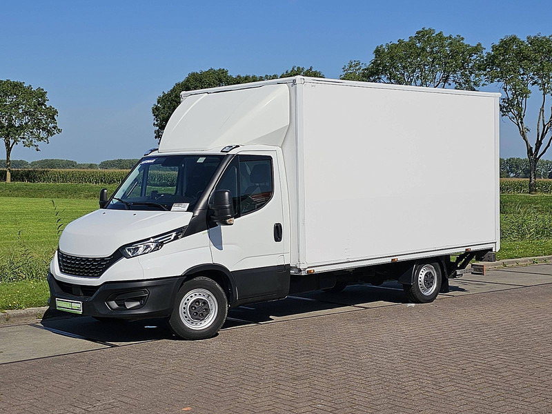 Iveco Daily 35S18 ac automaat EURO6 - Jakeluauto: kuva Iveco Daily 35S18 ac automaat EURO6 - Jakeluauto Iveco Daily 35S18 ac automaat EURO6 - Jakeluauto: kuva Iveco Daily 35S18 ac automaat EURO6 - Jakeluauto