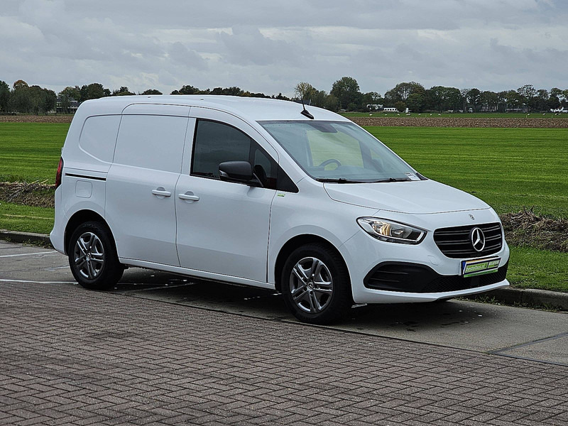 Mercedes-Benz Citan 112 CDI AC EURO6 - Jakeluauto: kuva Mercedes-Benz Citan 112 CDI AC EURO6 - Jakeluauto Mercedes-Benz Citan 112 CDI AC EURO6 - Jakeluauto: kuva Mercedes-Benz Citan 112 CDI AC EURO6 - Jakeluauto