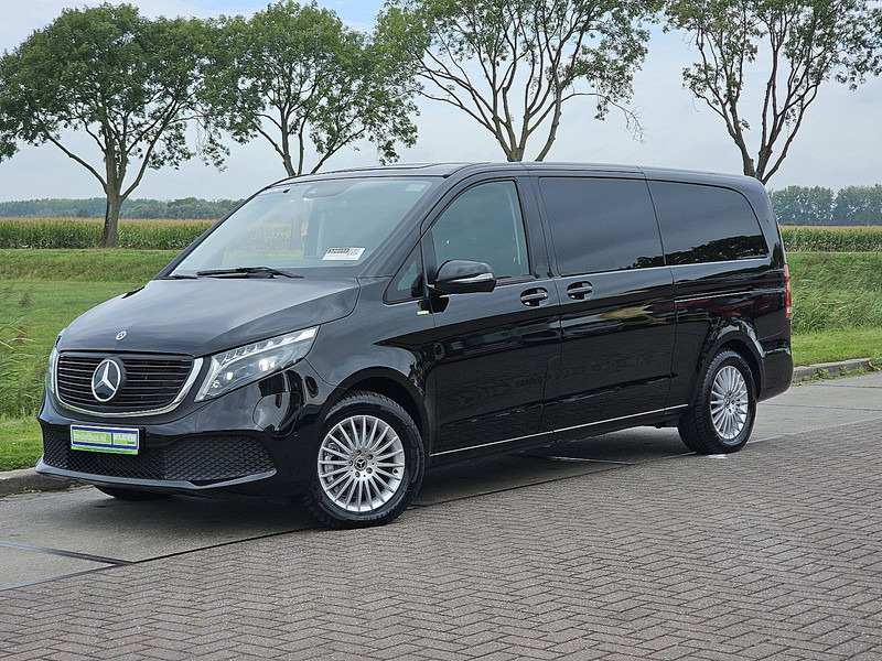 Mercedes-Benz EQV 300 L3 XL 8-Pers Mbux - Minibussi, Sähköbussi: kuva Mercedes-Benz EQV 300 L3 XL 8-Pers Mbux - Minibussi, Sähköbussi Mercedes-Benz EQV 300 L3 XL 8-Pers Mbux - Minibussi, Sähköbussi: kuva Mercedes-Benz EQV 300 L3 XL 8-Pers Mbux - Minibussi, Sähköbussi
