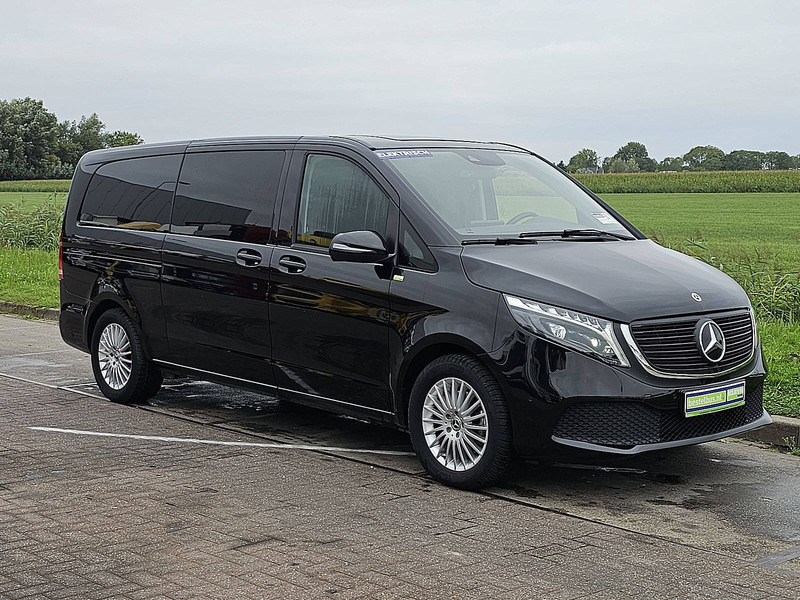 Mercedes-Benz EQV 300 L3 XL 8-Pers Mbux - Minibussi, Sähköbussi: kuva Mercedes-Benz EQV 300 L3 XL 8-Pers Mbux - Minibussi, Sähköbussi Mercedes-Benz EQV 300 L3 XL 8-Pers Mbux - Minibussi, Sähköbussi: kuva Mercedes-Benz EQV 300 L3 XL 8-Pers Mbux - Minibussi, Sähköbussi
