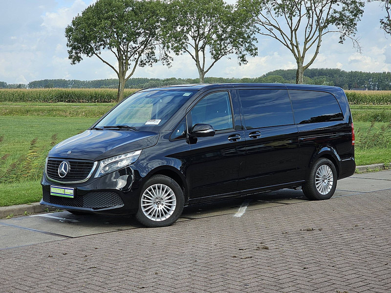 Mercedes-Benz EQV 300 L3 XL 8-Pers Mbux - Minibussi, Sähköbussi: kuva Mercedes-Benz EQV 300 L3 XL 8-Pers Mbux - Minibussi, Sähköbussi Mercedes-Benz EQV 300 L3 XL 8-Pers Mbux - Minibussi, Sähköbussi: kuva Mercedes-Benz EQV 300 L3 XL 8-Pers Mbux - Minibussi, Sähköbussi