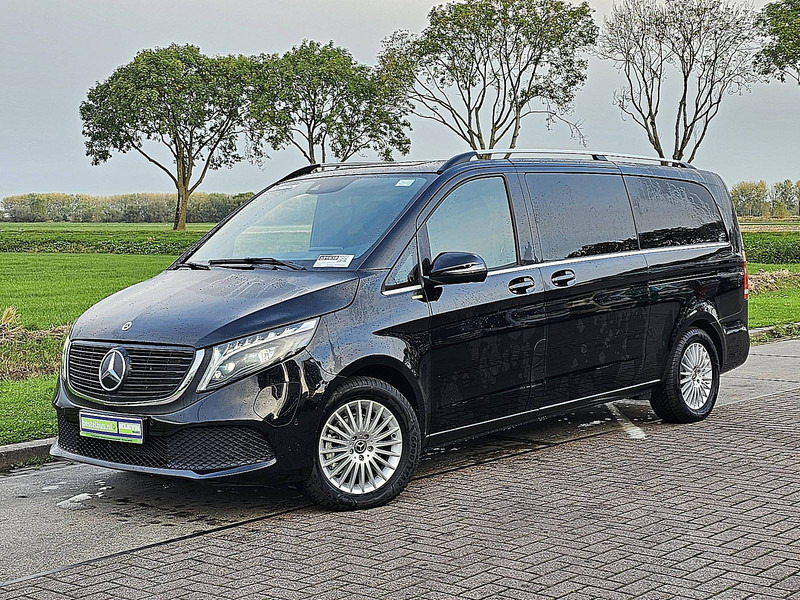 Mercedes-Benz EQV 300 L3 XXL Avantgarde 8P - Minibussi, Sähköbussi: kuva Mercedes-Benz EQV 300 L3 XXL Avantgarde 8P - Minibussi, Sähköbussi Mercedes-Benz EQV 300 L3 XXL Avantgarde 8P - Minibussi, Sähköbussi: kuva Mercedes-Benz EQV 300 L3 XXL Avantgarde 8P - Minibussi, Sähköbussi