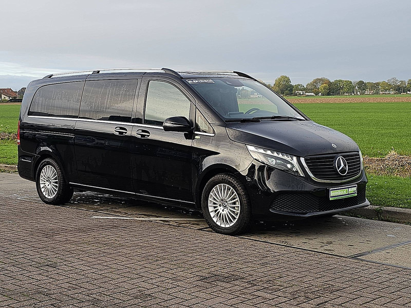 Mercedes-Benz EQV 300 L3 XXL Avantgarde 8P - Minibussi, Sähköbussi: kuva Mercedes-Benz EQV 300 L3 XXL Avantgarde 8P - Minibussi, Sähköbussi Mercedes-Benz EQV 300 L3 XXL Avantgarde 8P - Minibussi, Sähköbussi: kuva Mercedes-Benz EQV 300 L3 XXL Avantgarde 8P - Minibussi, Sähköbussi