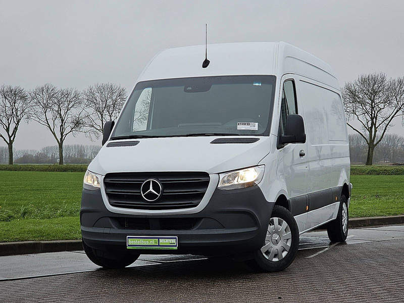 Mercedes-Benz Sprinter 215 ac automaat EURO6 - Pakettiauto: kuva Mercedes-Benz Sprinter 215 ac automaat EURO6 - Pakettiauto Mercedes-Benz Sprinter 215 ac automaat EURO6 - Pakettiauto: kuva Mercedes-Benz Sprinter 215 ac automaat EURO6 - Pakettiauto