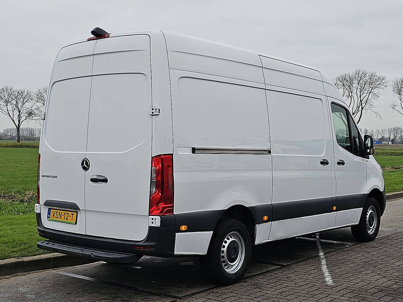Mercedes-Benz Sprinter 311 CDI 37 AUT. L2H2 - Pieni pakettiauto: kuva Mercedes-Benz Sprinter 311 CDI 37 AUT. L2H2 - Pieni pakettiauto Mercedes-Benz Sprinter 311 CDI 37 AUT. L2H2 - Pieni pakettiauto: kuva Mercedes-Benz Sprinter 311 CDI 37 AUT. L2H2 - Pieni pakettiauto
