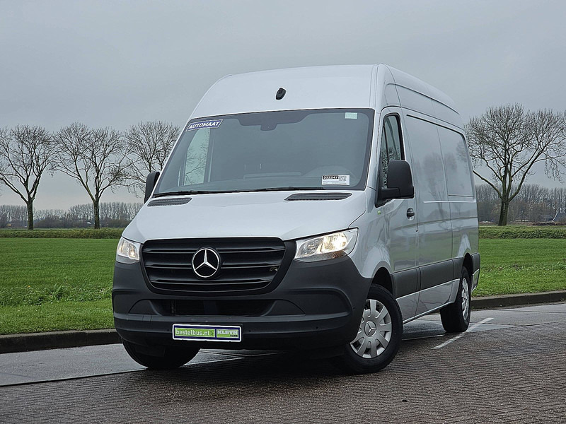 Mercedes-Benz Sprinter 315 L2H2 RWD Mbux - Pieni pakettiauto: kuva Mercedes-Benz Sprinter 315 L2H2 RWD Mbux - Pieni pakettiauto Mercedes-Benz Sprinter 315 L2H2 RWD Mbux - Pieni pakettiauto: kuva Mercedes-Benz Sprinter 315 L2H2 RWD Mbux - Pieni pakettiauto