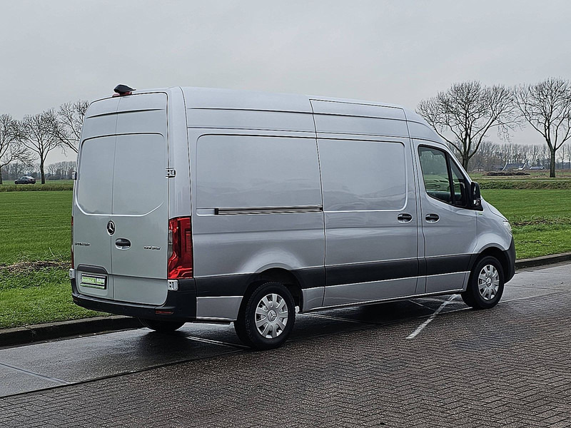 Mercedes-Benz Sprinter 315 L2H2 RWD Mbux - Pieni pakettiauto: kuva Mercedes-Benz Sprinter 315 L2H2 RWD Mbux - Pieni pakettiauto Mercedes-Benz Sprinter 315 L2H2 RWD Mbux - Pieni pakettiauto: kuva Mercedes-Benz Sprinter 315 L2H2 RWD Mbux - Pieni pakettiauto
