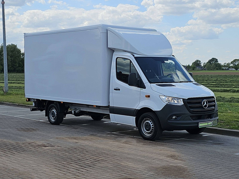 Mercedes-Benz Sprinter 317 Bakwagen Laadklep! - Jakeluauto: kuva Mercedes-Benz Sprinter 317 Bakwagen Laadklep! - Jakeluauto Mercedes-Benz Sprinter 317 Bakwagen Laadklep! - Jakeluauto: kuva Mercedes-Benz Sprinter 317 Bakwagen Laadklep! - Jakeluauto