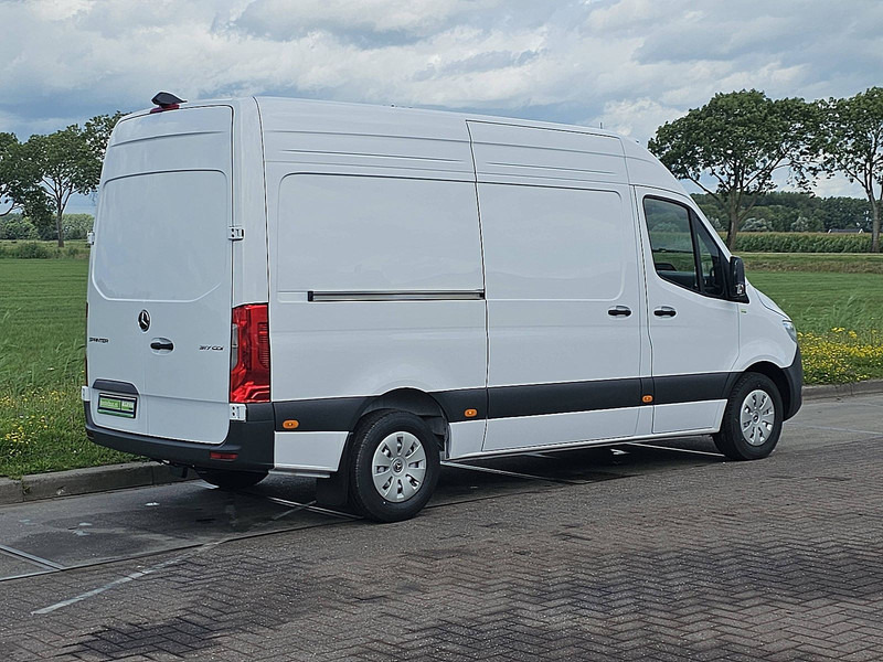 Mercedes-Benz Sprinter 317 L2H2 Koelwagen D/N! - Kylmäauto: kuva Mercedes-Benz Sprinter 317 L2H2 Koelwagen D/N! - Kylmäauto Mercedes-Benz Sprinter 317 L2H2 Koelwagen D/N! - Kylmäauto: kuva Mercedes-Benz Sprinter 317 L2H2 Koelwagen D/N! - Kylmäauto