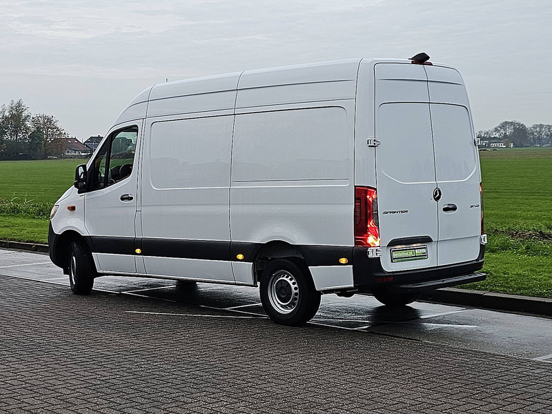 Pakettiauto Mercedes-Benz Sprinter 317 L2H2 Mbux Navi RWD!: kuva Pakettiauto Mercedes-Benz Sprinter 317 L2H2 Mbux Navi RWD!
