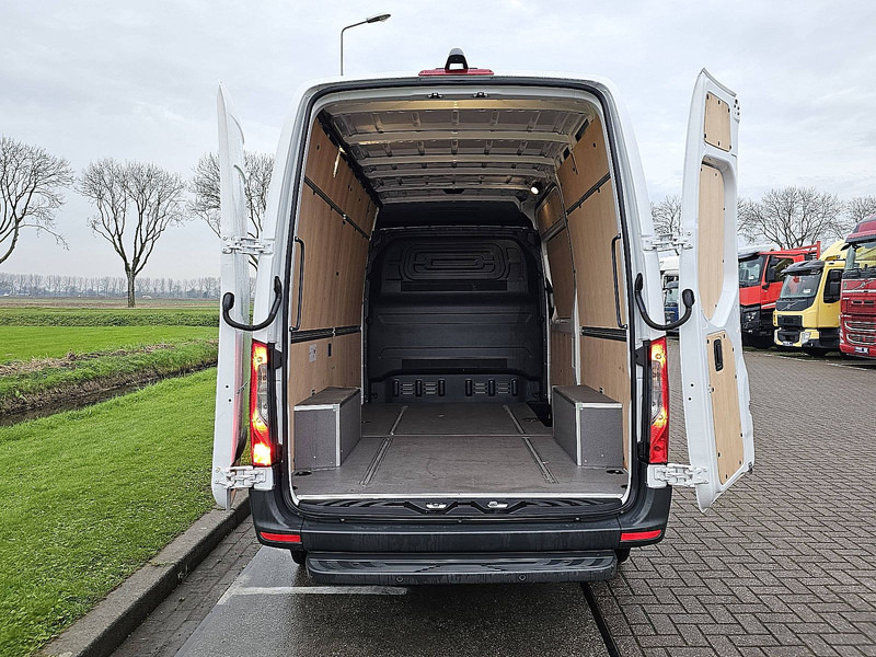 Pakettiauto Mercedes-Benz Sprinter 317 L2H2 Mbux Navi RWD!: kuva Pakettiauto Mercedes-Benz Sprinter 317 L2H2 Mbux Navi RWD!