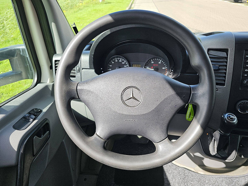Jakeluauto Mercedes-Benz Sprinter 513 ac automaat EURO6: kuva Jakeluauto Mercedes-Benz Sprinter 513 ac automaat EURO6