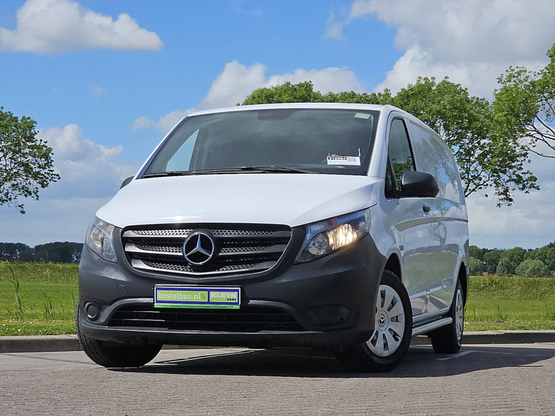 Mercedes-Benz Vito 114 L2 Airco Euro6 3-Zit - Pieni pakettiauto: kuva Mercedes-Benz Vito 114 L2 Airco Euro6 3-Zit - Pieni pakettiauto Mercedes-Benz Vito 114 L2 Airco Euro6 3-Zit - Pieni pakettiauto: kuva Mercedes-Benz Vito 114 L2 Airco Euro6 3-Zit - Pieni pakettiauto