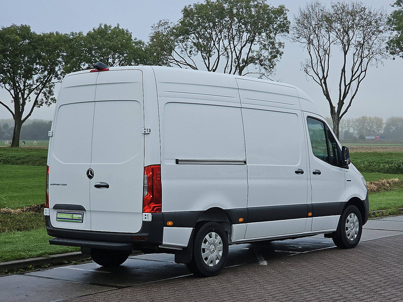 Mercedes-Benz eSprinter  320 L2H2 81kWh Nieuw - Pakettiauto, Sähköpakettiauto: kuva Mercedes-Benz eSprinter  320 L2H2 81kWh Nieuw - Pakettiauto, Sähköpakettiauto Mercedes-Benz eSprinter  320 L2H2 81kWh Nieuw - Pakettiauto, Sähköpakettiauto: kuva Mercedes-Benz eSprinter  320 L2H2 81kWh Nieuw - Pakettiauto, Sähköpakettiauto