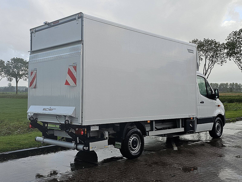 Mercedes-Benz eSprinter Bakwagen Laadklep! - Jakeluauto, Sähköpakettiauto: kuva Mercedes-Benz eSprinter Bakwagen Laadklep! - Jakeluauto, Sähköpakettiauto Mercedes-Benz eSprinter Bakwagen Laadklep! - Jakeluauto, Sähköpakettiauto: kuva Mercedes-Benz eSprinter Bakwagen Laadklep! - Jakeluauto, Sähköpakettiauto