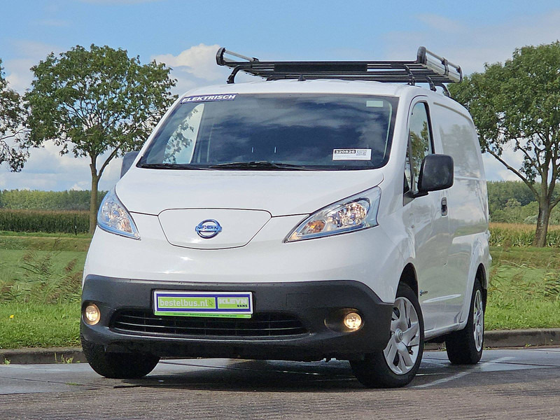 Nissan E-NV200 40kWh Imperiaal Navi - Jakeluauto, Sähköpakettiauto: kuva Nissan E-NV200 40kWh Imperiaal Navi - Jakeluauto, Sähköpakettiauto Nissan E-NV200 40kWh Imperiaal Navi - Jakeluauto, Sähköpakettiauto: kuva Nissan E-NV200 40kWh Imperiaal Navi - Jakeluauto, Sähköpakettiauto
