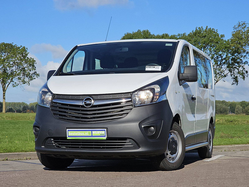 Opel Vivaro 1.6 L1 Combi 9p Airco - Minibussi, Pikkubussi: kuva Opel Vivaro 1.6 L1 Combi 9p Airco - Minibussi, Pikkubussi Opel Vivaro 1.6 L1 Combi 9p Airco - Minibussi, Pikkubussi: kuva Opel Vivaro 1.6 L1 Combi 9p Airco - Minibussi, Pikkubussi