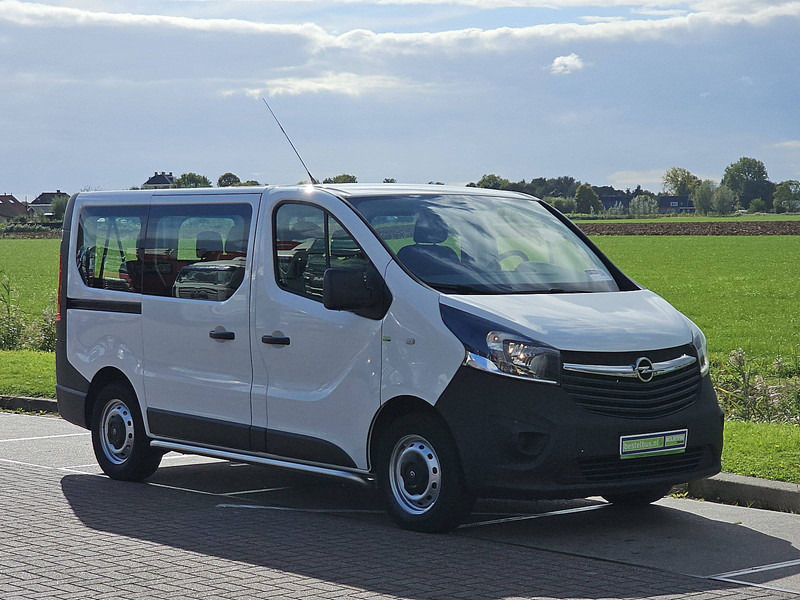 Opel Vivaro 1.6 L1 Combi 9p Airco - Minibussi, Pikkubussi: kuva Opel Vivaro 1.6 L1 Combi 9p Airco - Minibussi, Pikkubussi Opel Vivaro 1.6 L1 Combi 9p Airco - Minibussi, Pikkubussi: kuva Opel Vivaro 1.6 L1 Combi 9p Airco - Minibussi, Pikkubussi
